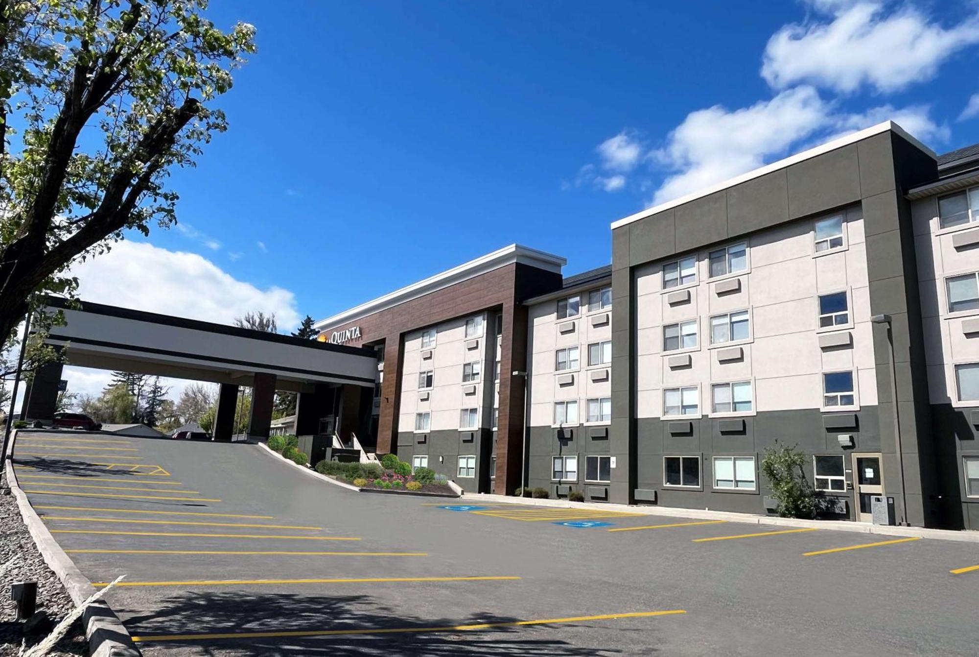 La Quinta Inn & Suites By Wyndham Yakima Downtown Exterior foto